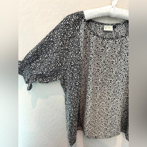 LOVE OLIVE CO | Black White Floral Blouse 100% Cotton Top NWT | Medium - Picture 3 of 8